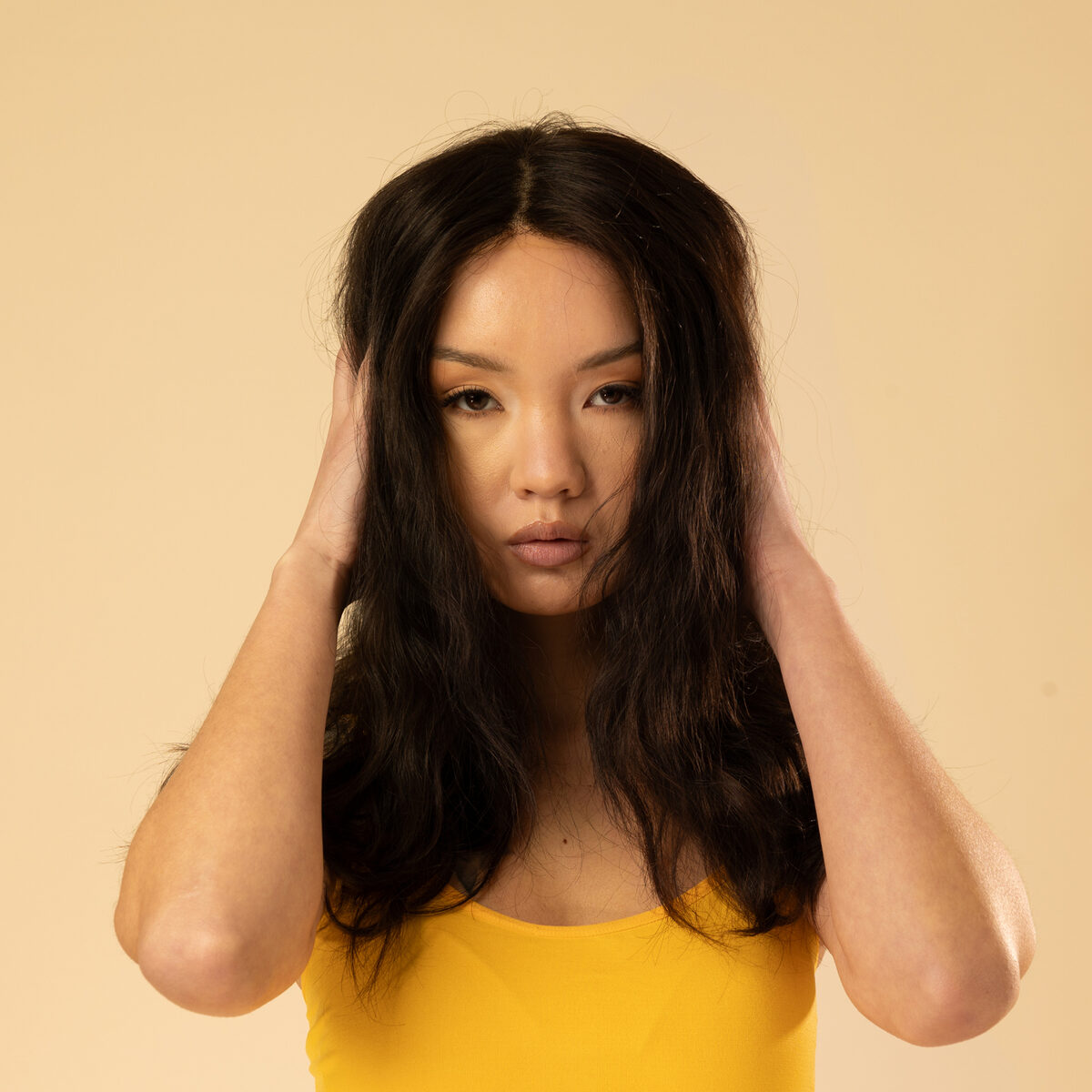 Image de Perruque en cheveux naturel vierge - Mi-longue 25 cm - brun foncé