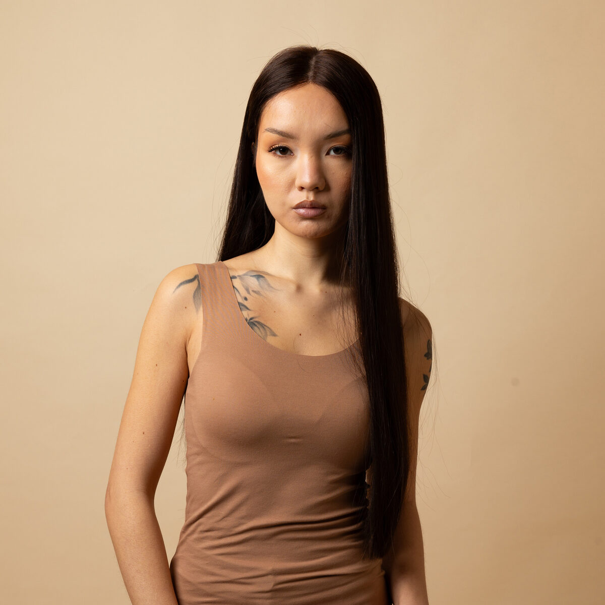 Perruque en cheveux naturel vierge - Longue 35 cm - brun foncé